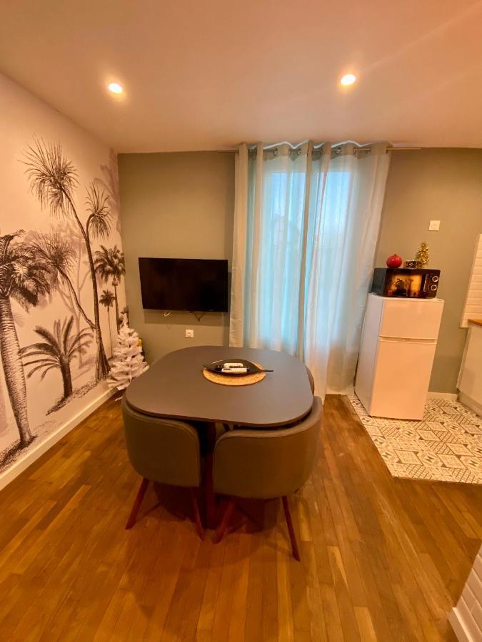 T2 Cosy / Quartier Calme / Magasins D'Usine A Proximite Apartment Saint-Julien-les-Villas Luaran gambar